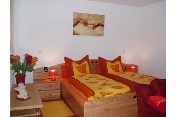 Germania Privát Lautenbach, Esterno